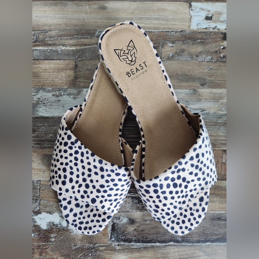 Womens sandal